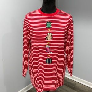 Christmas-themed 3/4 sleeve tee top